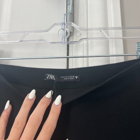 Zara Black Ruffled Mini Skirt - Picture 3 of 4